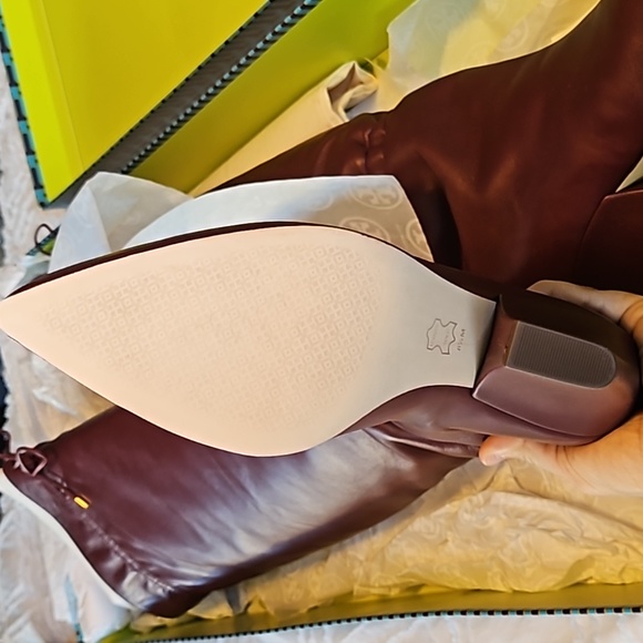Tory Burch Lila 90mm OTK Scrunch Boot Nappa Leather Color Royal Burgundy Size8.5 - Picture 3 of 4